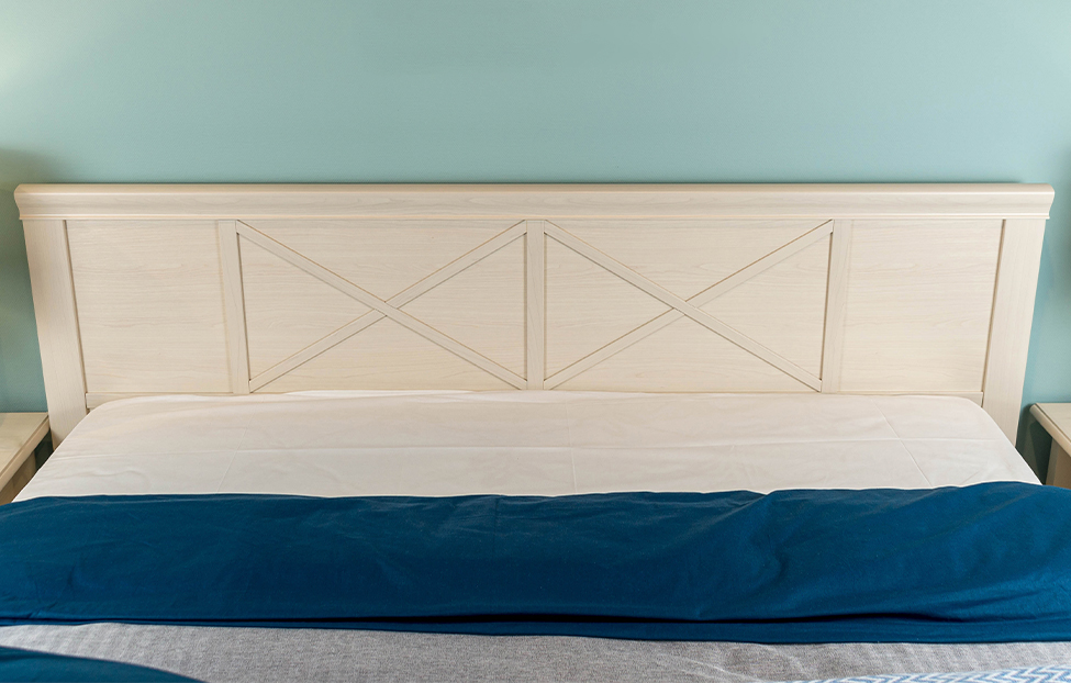 Двуспальные кровати - изображение №3 "Кровать Кантри КА-800.26"  на www.Angstrem-mebel.ru