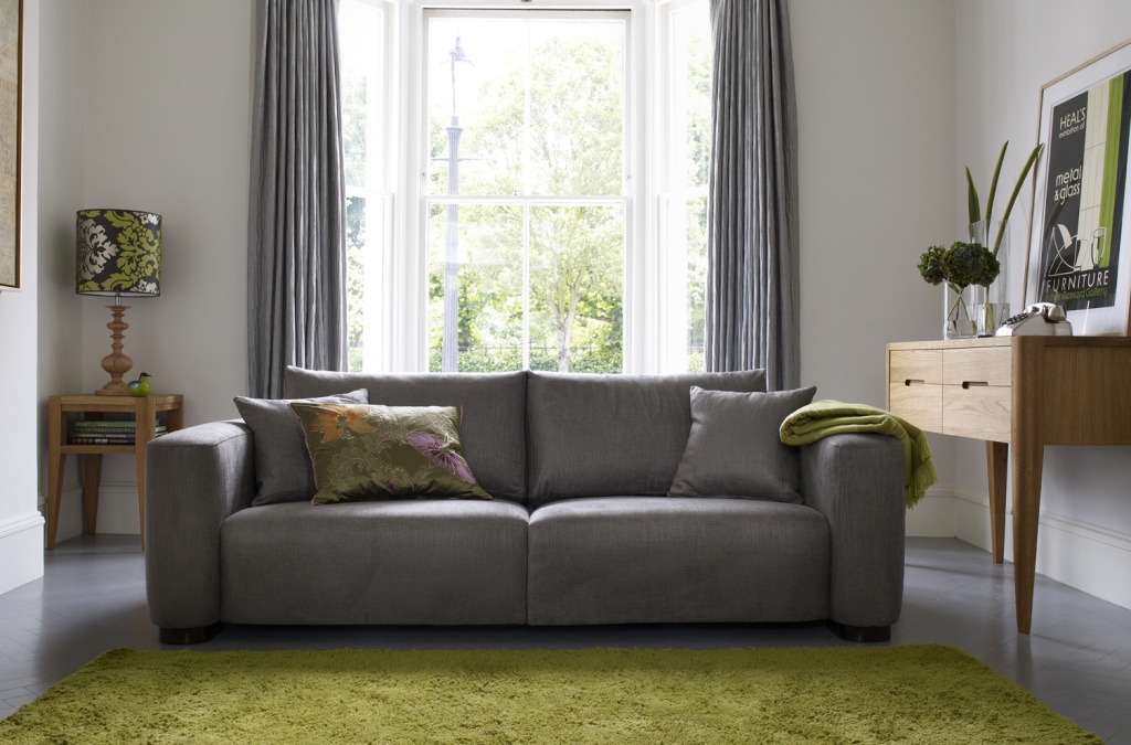 Как выбрать диван в маленькую гостиную: секреты удачной покупки